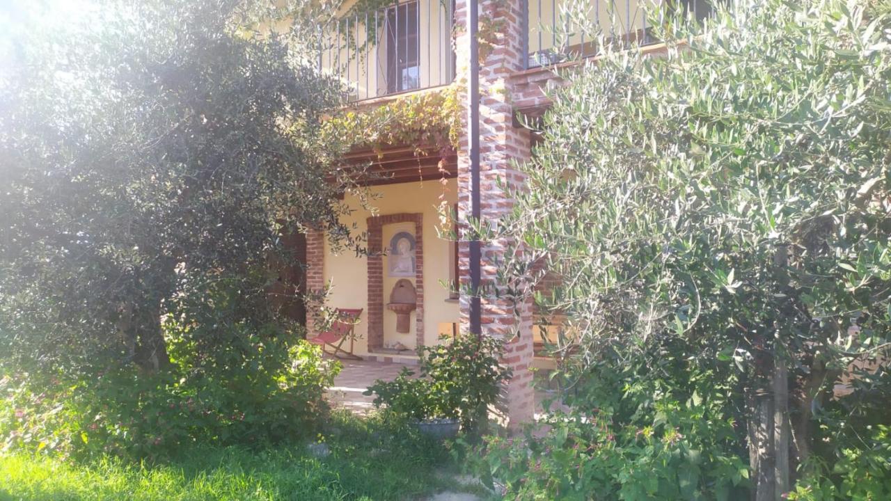 B&B Naturin - Cascina Colombaro Lauriano エクステリア 写真