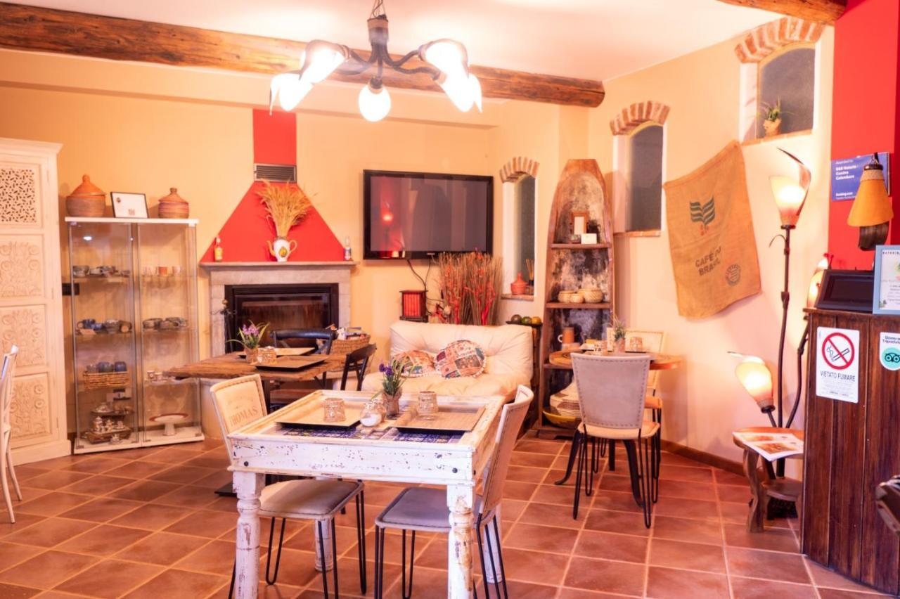 B&B Naturin - Cascina Colombaro Lauriano エクステリア 写真