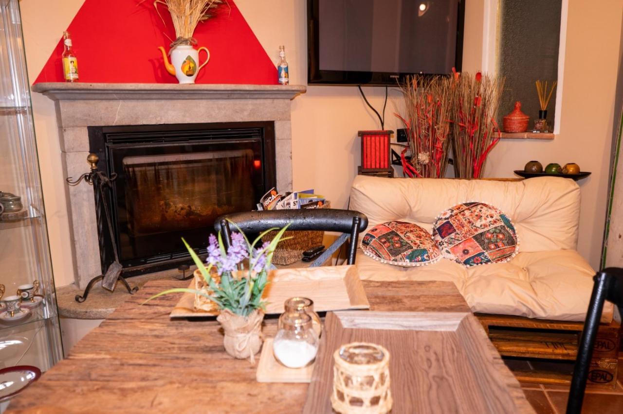 B&B Naturin - Cascina Colombaro Lauriano エクステリア 写真