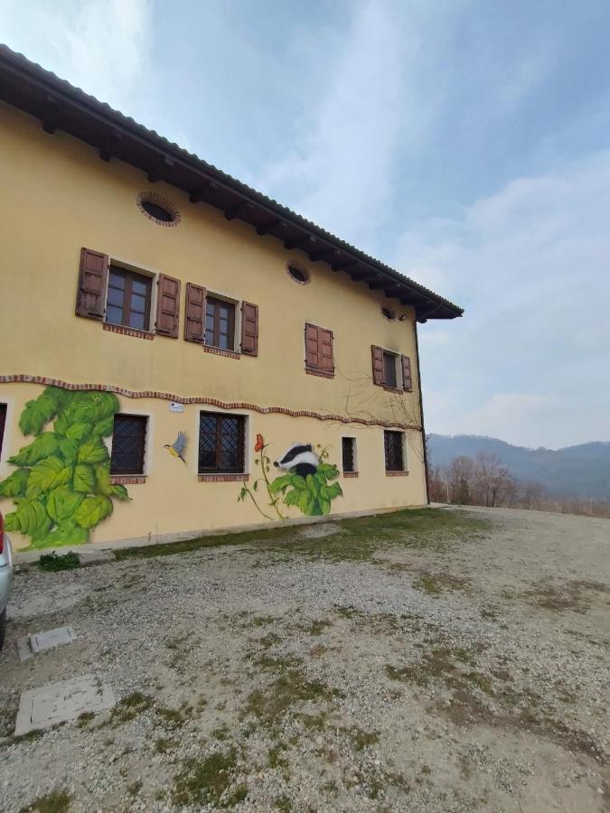B&B Naturin - Cascina Colombaro Lauriano エクステリア 写真